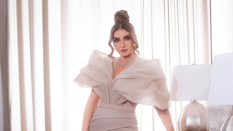 الفنانة روجينا