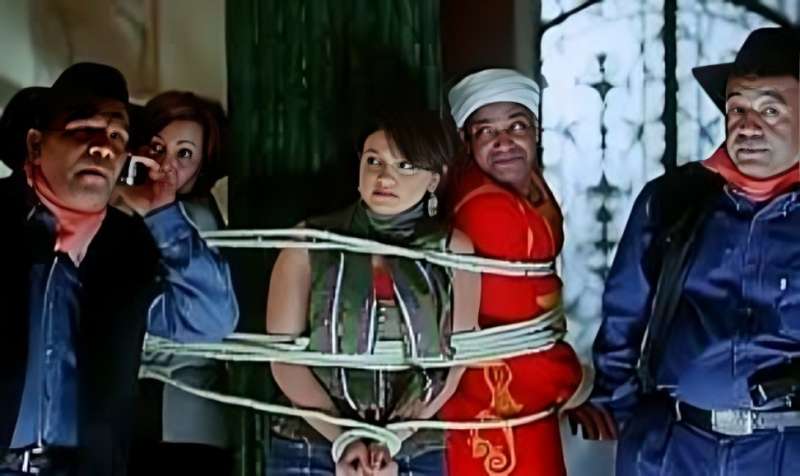 فيلم ”عليا الطرب بالتلاتة” يعود للواجهة بعد 18 عامًا بفضل تعليق ساخر