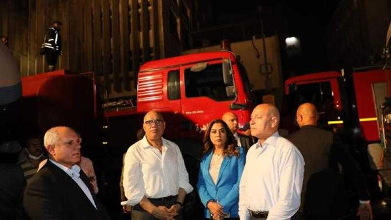 وزيرة التنمية المحلية تتابع جهود إخماد حريق سنترال رمسيس في القاهرة