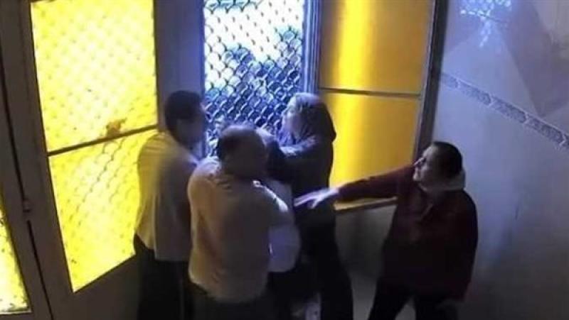 النيابة تأمر بحبس المعتدين على سيدات المنصورة، تفاصيل الاعتداء الصادم