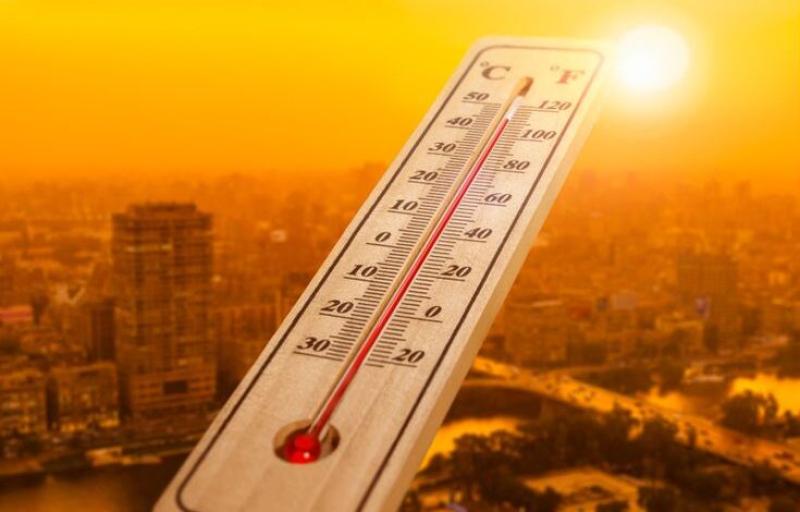 أجواء حارة ورطبة، تفاصيل حالة الطقس اليوم 15 يوليو 2025
