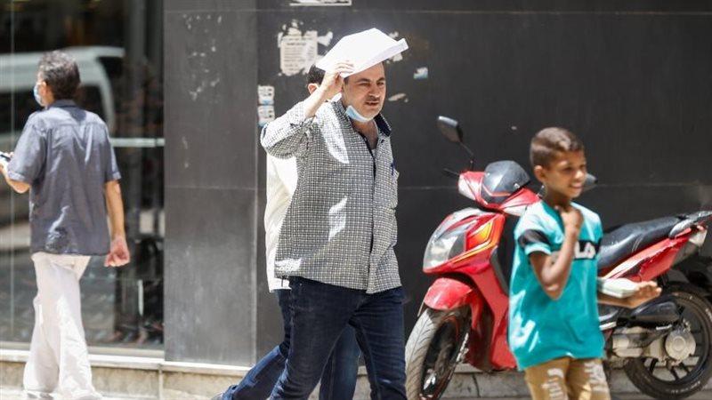 حالة الطقس اليوم، حرارة مرتفعة ورطوبة خانقة في جميع أنحاء البلاد