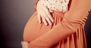 الجينز الضيق خلال الحمل.. موضةٌ غير آمنة وأضرار محتملة