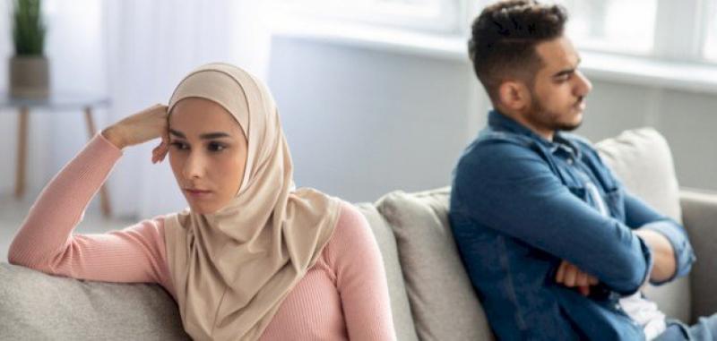 حكم امتناع الزوجة عن العلاقة الزوجية بسبب سوء المعاملة