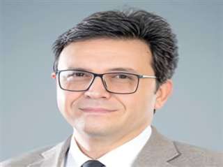 وزير الثقافة يتابع إجراءات خروج جثمان الروائي الكبير صنع الله إبراهيم
