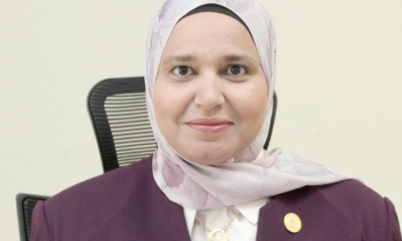 الدكتورة هانم عمر