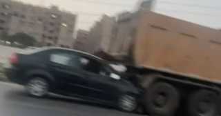 مصابة بحادث طريق الواحات تفجر مفاجأة أمام النيابة: الشباب طلبوا منا النزول من السيارة
