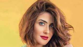 هيدي كرم تتألق بإطلالة ساحرة تخطف الأنظار على إنستجرام