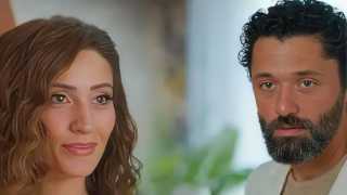 كريم محمود عبدالعزيز يعود لزوجته ويثير الجدل بإلغاء متابعة دينا الشربيني