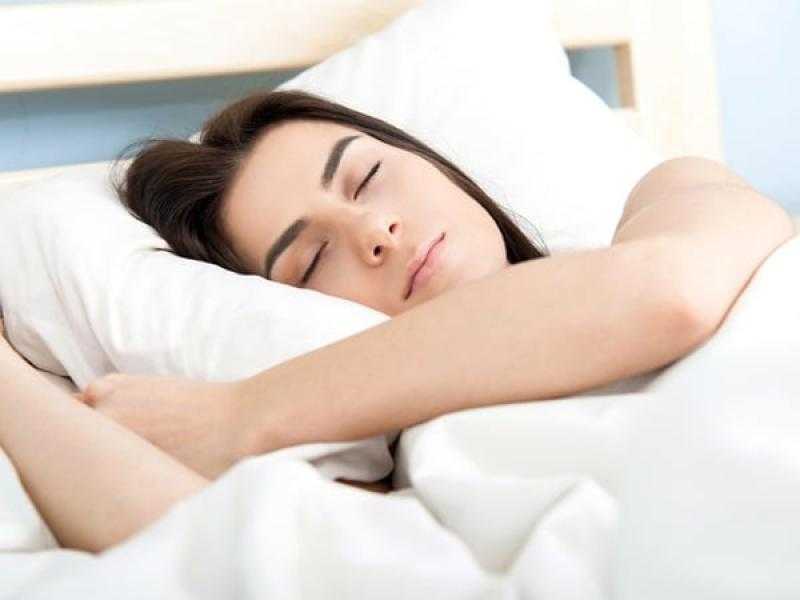 ضحك الأب المتوفى في المنام .. هل هي رسالة من عالم الأرواح؟
