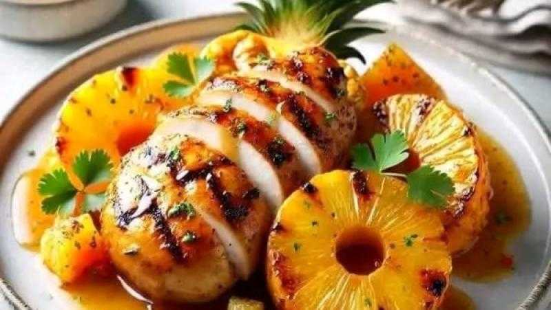 دجاج بالأناناس.. وصفة شهية تجمع بين الحلو والمالح بتوازن مثالي