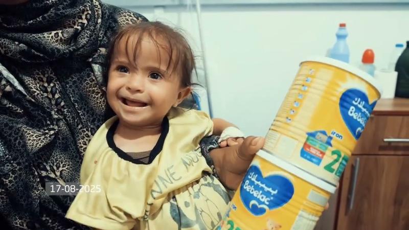 مصر تواصل دعم أطفال غزة بتوزيع حليب الأطفال