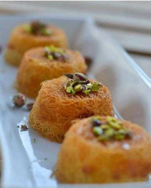 كب كيك الكنافة.. حلو فاخر بنكهة شرقية يمكن تحضيره بسهولة في المنزل