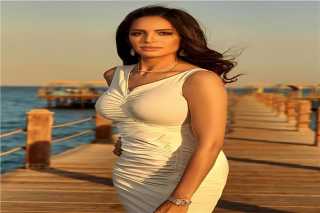 آمال ماهر تتألق في أول بث مباشر على تيك توك