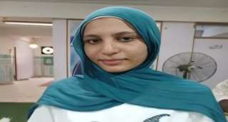 طالبة إعدادية تحقق إنجازًا مذهلاً بسرد القرآن الكريم كاملاً في جلسة واحدة