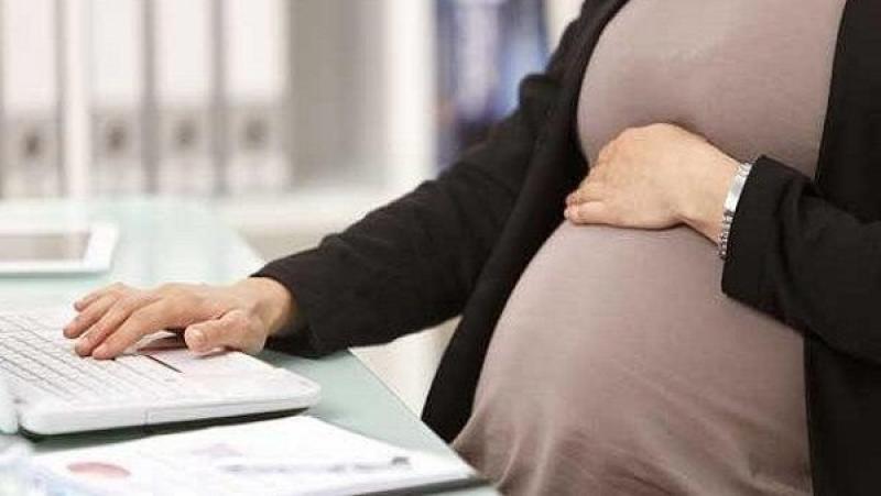 إجازة الوضع في قانون العمل الجديد .. حقوق جديدة للمرأة العاملة