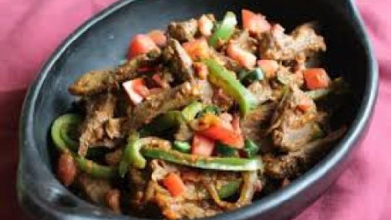 طاجن الكبدة بالخضار