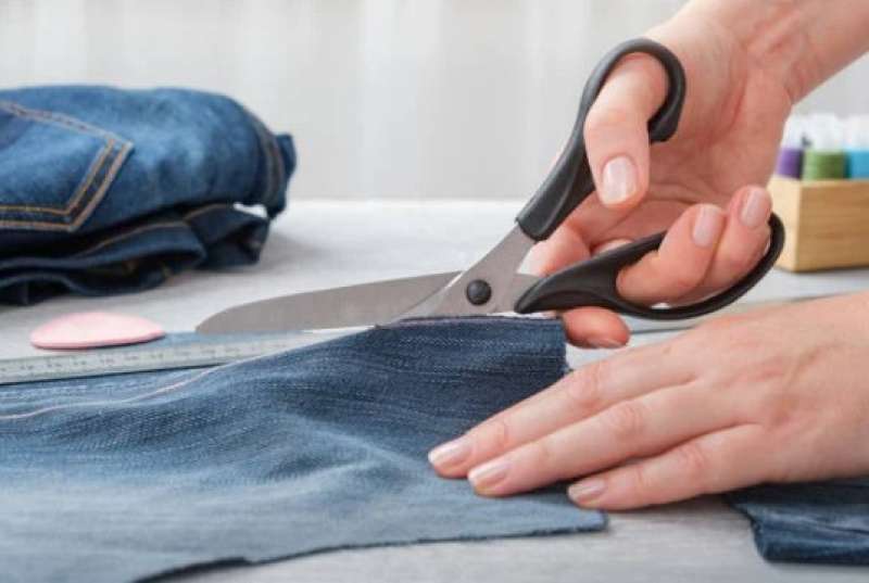 إعادة تدوير الملابس القديمة