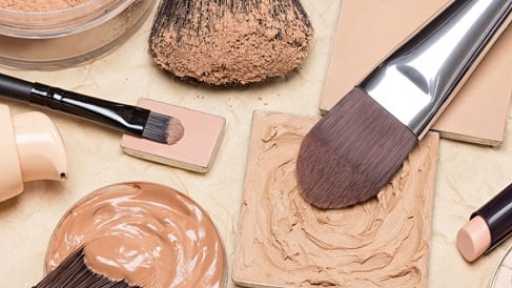 بخطوات بسيطة.. تجنبي الأخطاء الشائعة لضمان مكياج مثالي في يوم المكياج العالمي