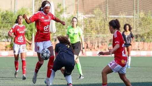 بسملة عبد المجيد تتألق في تحكيم الدوري النسائي وتتلقى إشادة واسعة