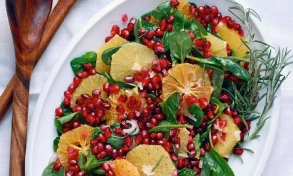 سلطة الرمان المنعشة