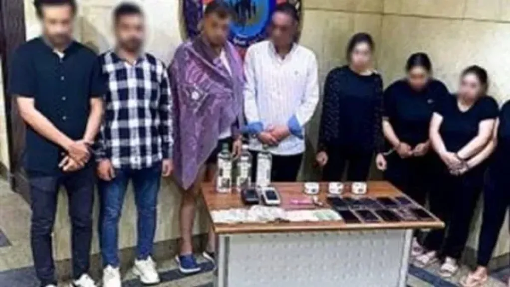 المتهمين 