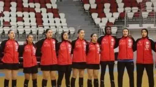 منتخب شابات اليد يستعد للتحدي النهائي في بطولة أفريقيا بمواجهة غينيا