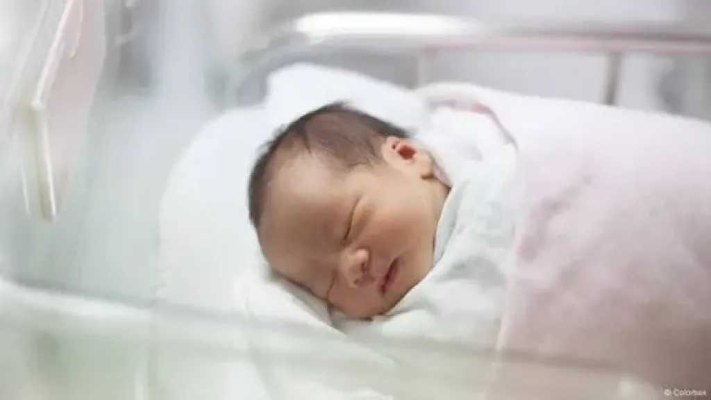 دراسة تكشف العلاقة بين فصل الميلاد والاكتئاب.. الرجال المولودون صيفًا في دائرة الخطر