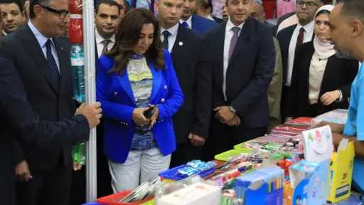 تخفيضات مميزة على الأدوات المدرسية في معرض ”أهلاً مدارس” بالجيزة