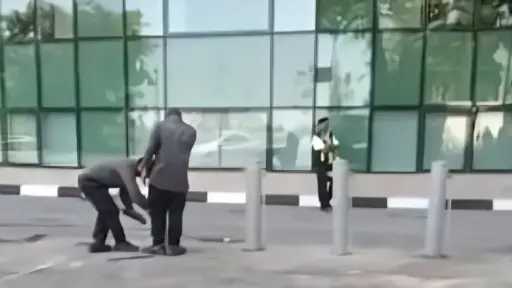 إزالة الحواجز أمام سفارة إيطاليا في جاردن سيتي بعد خطوات مماثلة مع بريطانيا