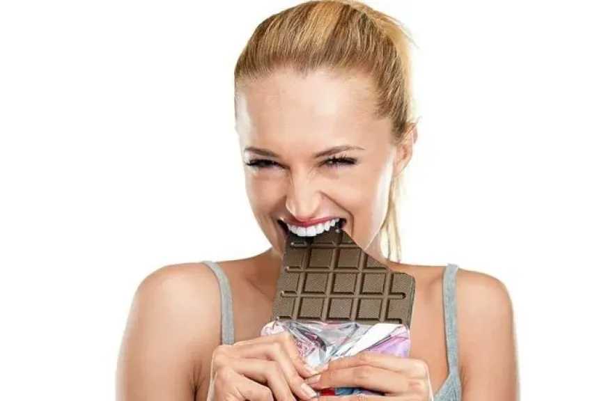 الشوكولاتة وفوائدها الخفية لصحة قلب النساء.. اكتشافات علمية واعدة