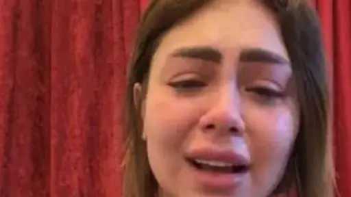 حبس البلوجر هدير عبد الرازق بتهمة صدم شخص في الجيزة.. تفاصيل الحادث والأحكام القضائية