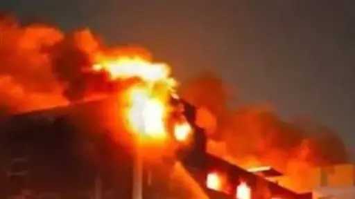 مفاجأة حريق مصنع المحلة .. مبنى بدون تراخيص