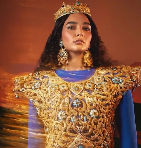 الفستان الذهبي
