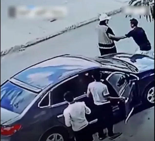 الحادث