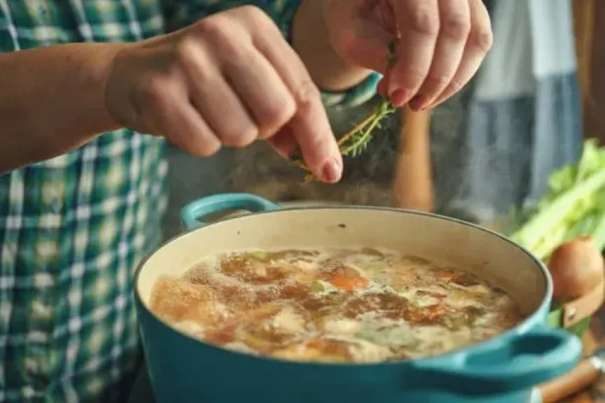 شوربة الخضار بالدجاج