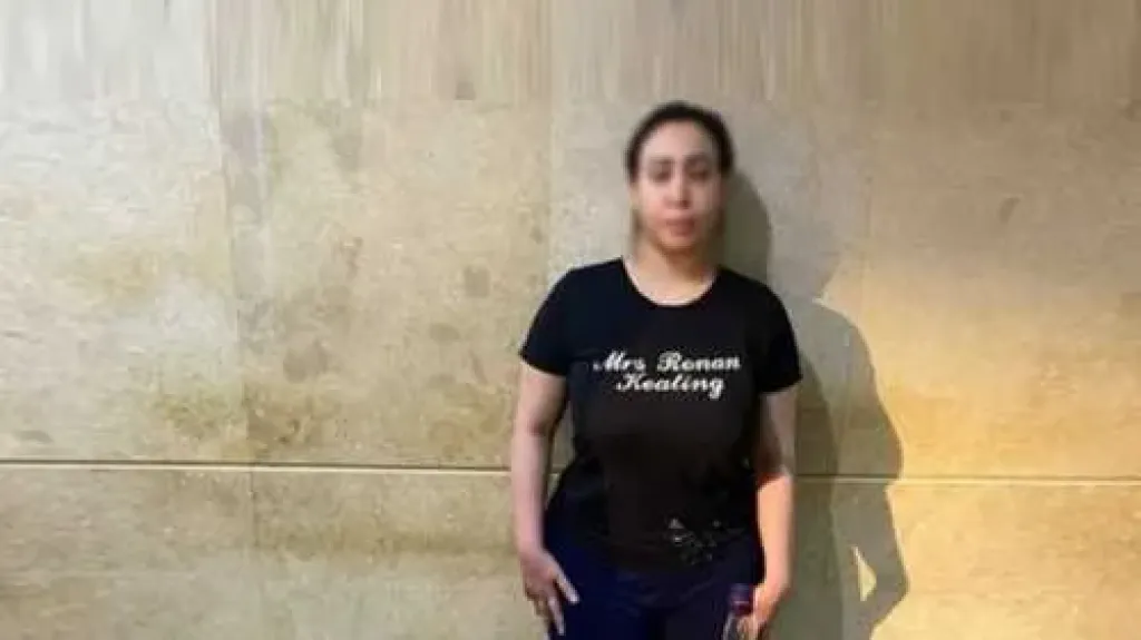 الراقصة بوسي الأسد
