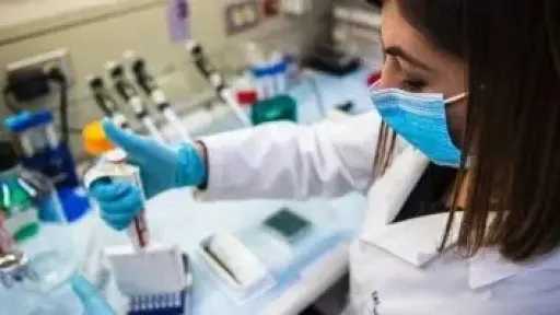 علاج جديد يفتح آفاقاً واعدة لمرضى سرطان الثدي المتقدم.. الأمل يتجدد في أكتوبر الوردي