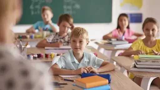 العودة المدرسية وآثارها على الطفل.. دليل شامل للأمهات لإدارة التوتر والنشاط المفرط
