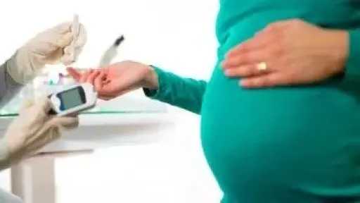 سكر الحمل.. دليل شامل لتجنب المخاطر وحماية صحتك وصحة جنينك