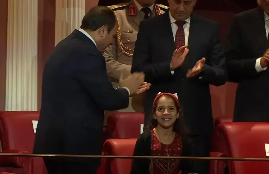 ريتا جحا بجانب الرئيس السيسي