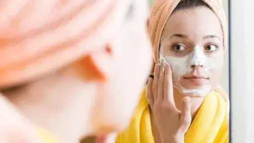 طرق طبيعية تضيء جمالك.. حلول مبتكرة لتوحيد لون البشرة حول الفم طرق طبيعية تضيء جمالك.. حلول مبتكرة لتوحيد لون البشرة حول الفم