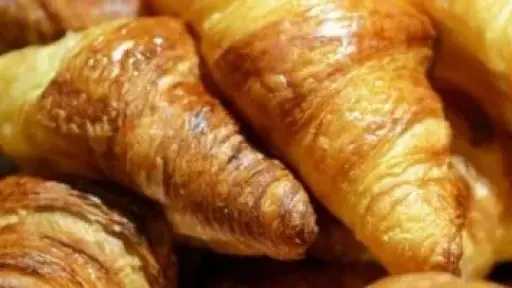 أفكار ملهمة للأمهات.. عجينة البيتزا السحرية لتحضير أشهى الوجبات المدرسية أفكار ملهمة للأمهات.. عجينة البيتزا السحرية لتحضير أشهى الوجبات المدرسية