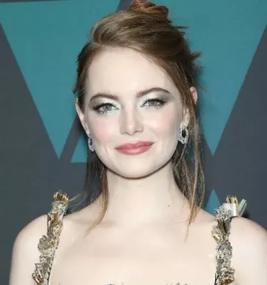 ألوان مكياج العين