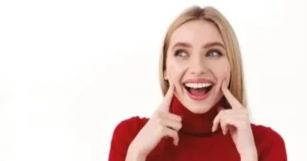 أسنان ناصعة البياض