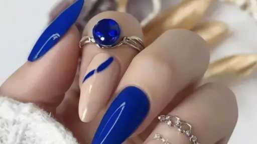 اختيارات عصرية.. ألوان طلاء الأظافر الأكثر أناقة للمرأة في شتاء 2026