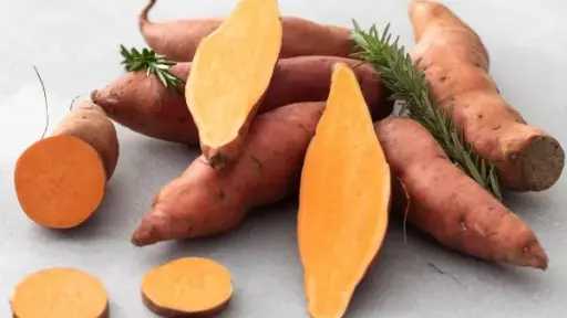 اكتشفي أروع الوصفات لتحضير البطاطا بلمسات مبتكرة تناسب ذوقكِ وتغذي عائلتكِ