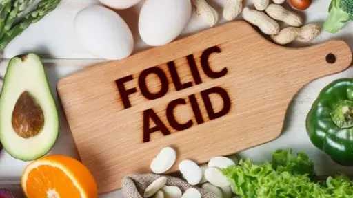 حمض الفوليك.. سر العناية بصحة المرأة لضمان تنمية جنين سليم