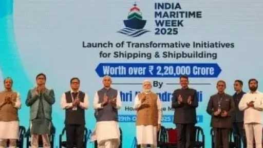 ياسمينا عيسى تتألق وتحصد برونزية بطولة إندونيسيا للريشة الطائرة البارالمبية