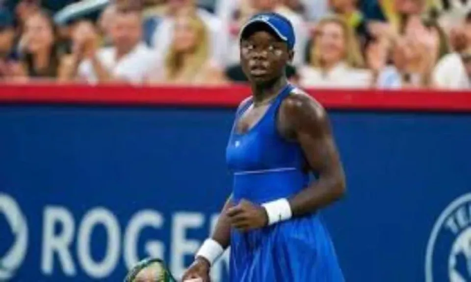 الكندية فيكتوريا مبوكو